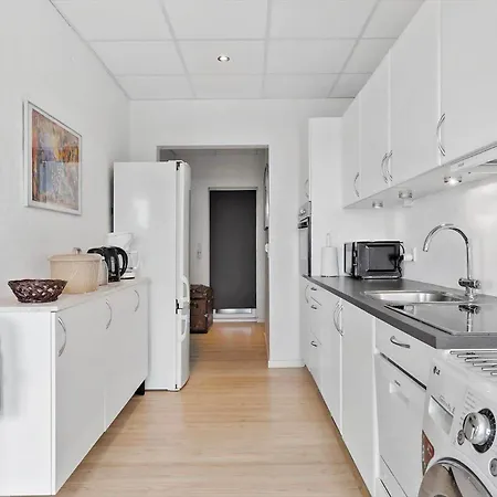 12236-1-sjaellands-odde-vestre-havnevej-24-st Appartement *