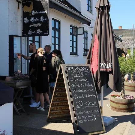 12236-1-sjaellands-odde-vestre-havnevej-24-st * Havnebyen